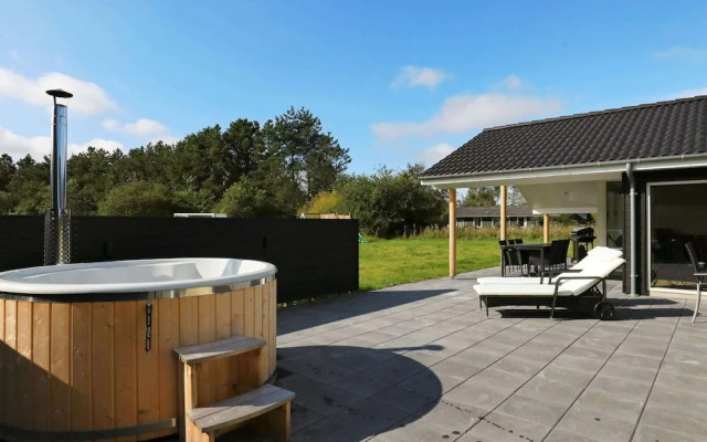 8 Person Holiday Home in Bindslev