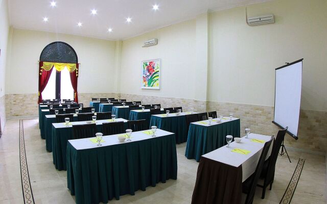The GRAND PALACE Hotel - YOGYAKARTA
