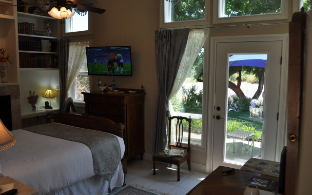 The River Belle Inn