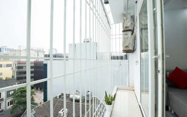 Sumitomo Hotel & Service Apartment 20 Lane 12 Dao Tan