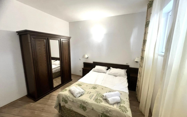 Stream Resort