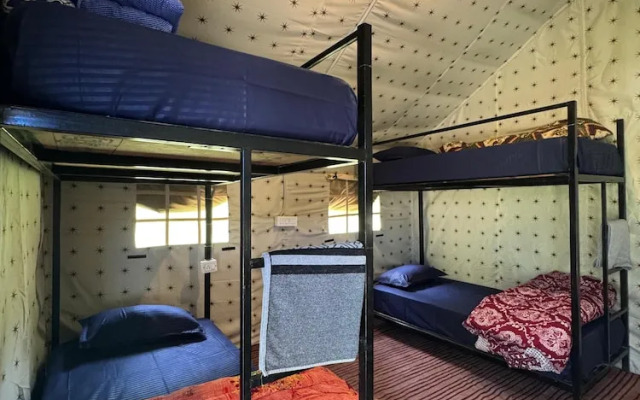 Sunshine Cafe & Cottage Riverside