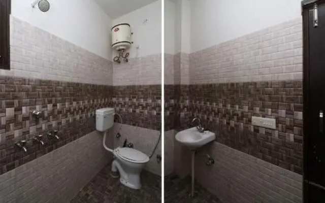 OYO 22954 Hotel Moonlight