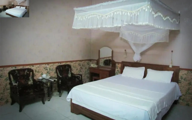 Hương Trà Hotel