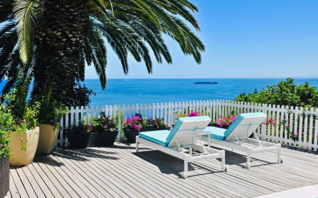 The Clarendon - Bantry Bay