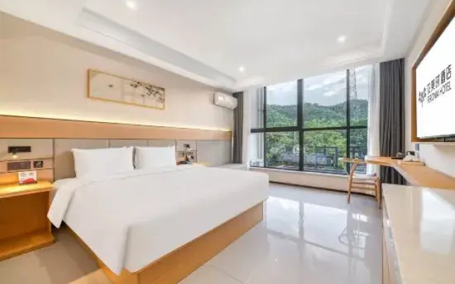 Feronia Hotel