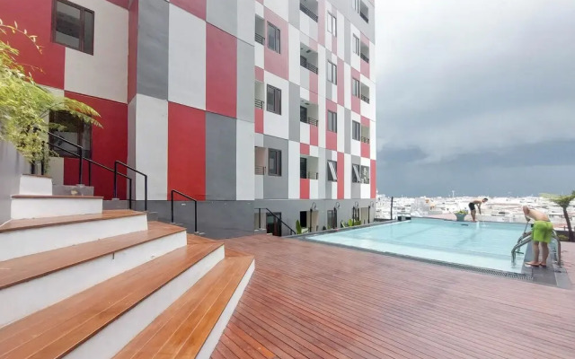 Homey And Elegant Studio At Apartment Sentraland Medan
