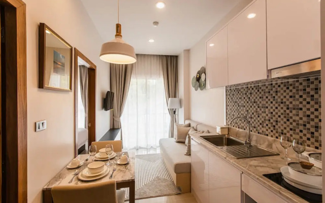Palmetto Condominium