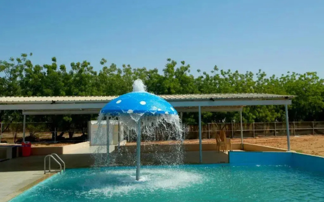 Amrut Bagh resort