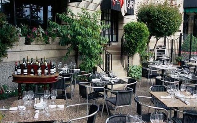 The Belden Stratford