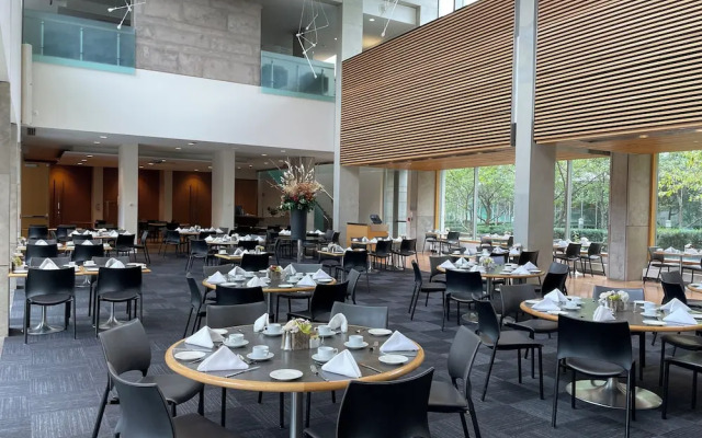 Schulich Hotel & Conference Centre