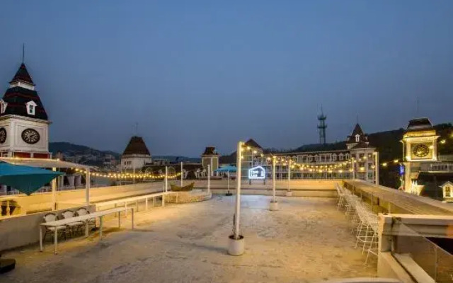 Dalian Fiveinn·5 Haisu Designer Homestay