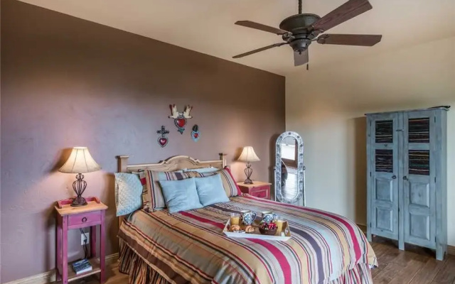 La Punta - Four Bedroom Cabin with Hot Tub