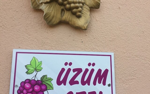 Uzum Hotel