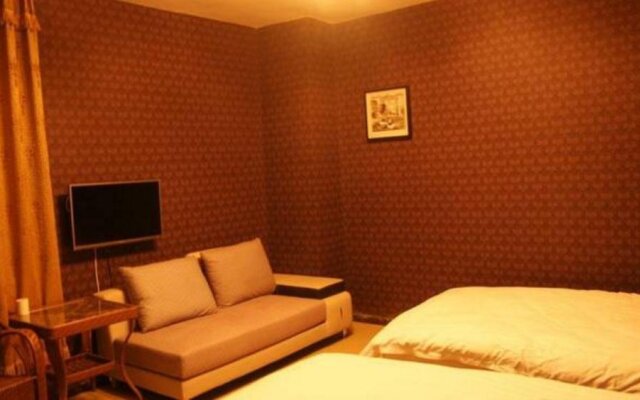 Linzhi Yujiangnan Hotel