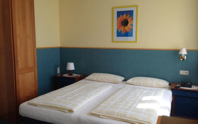 Hotel am Bayrischen Platz