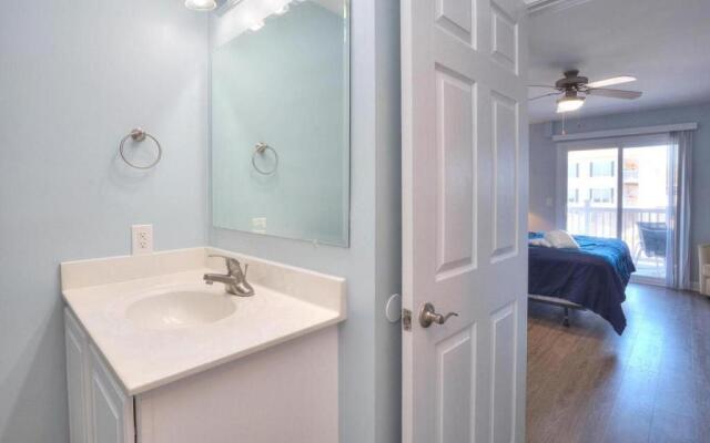 Ocean Walk 3102 - Beach Pals