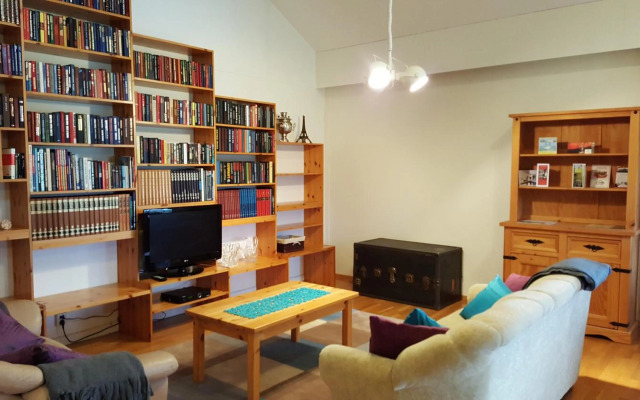 Hulda`s Apartment by the river