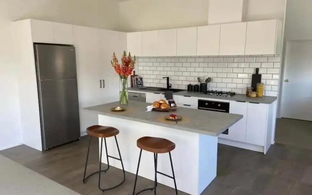 LILYPAD 4-bedroom Urban Retreat Auckland