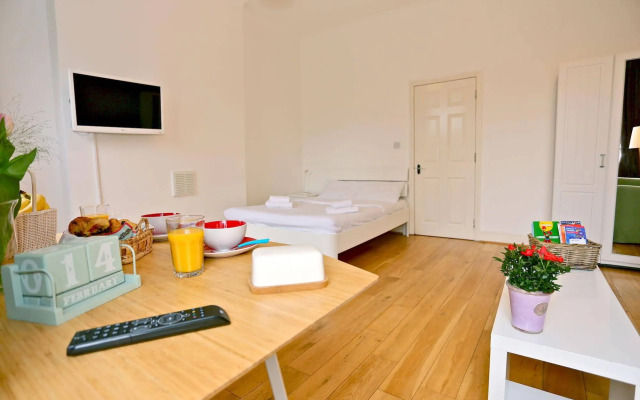 Short Lets in London - Angel
