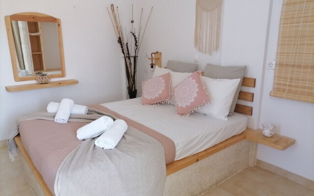 Paros King Luxury Apartments