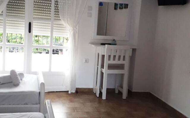 Spasmata Studios & Apartments