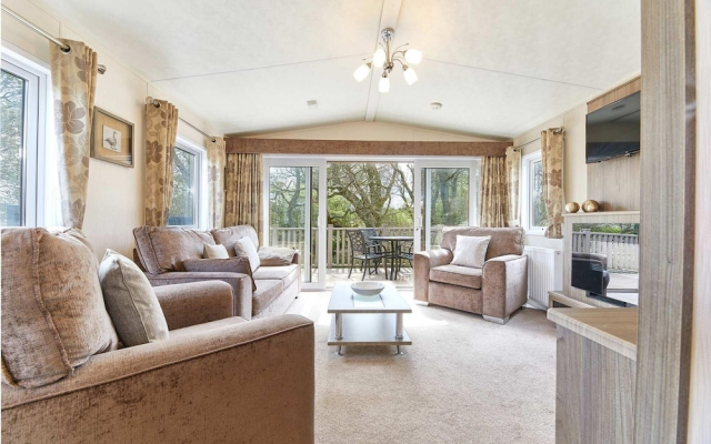 Host Stay Butterfly Lodge