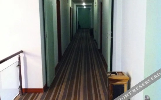 Junyi Hotel (Huangshan Tunxi Old Street)