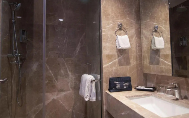 Azana Suite Hotel Antasari