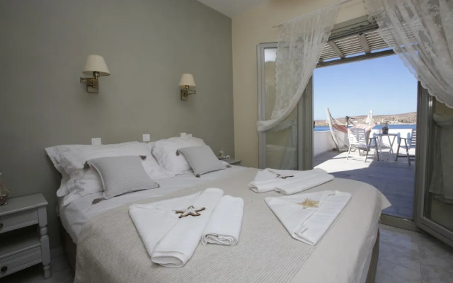 Alexandra's Rooms