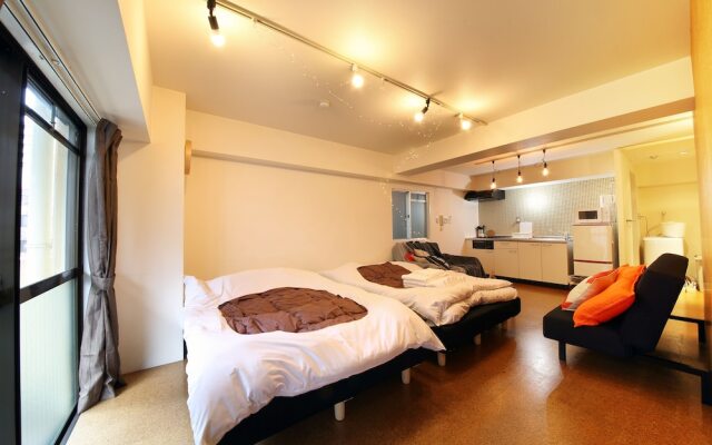 Studio Minamisenba 405