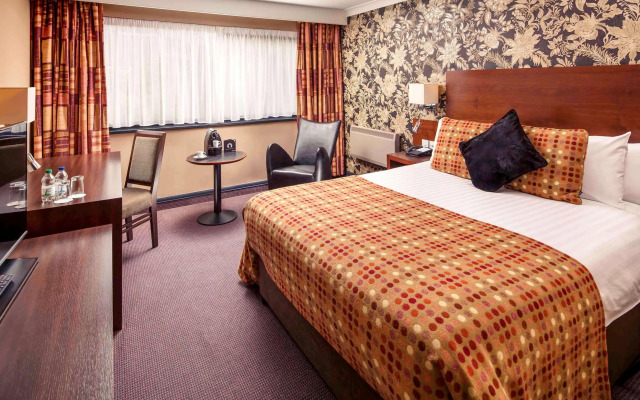 Mercure Livingston Hotel