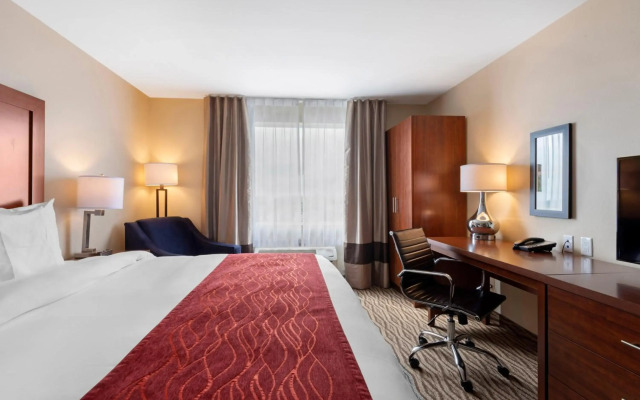 Comfort Inn & Suites