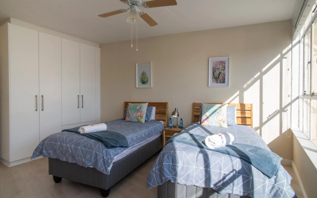 Disa Park 16th Floor Apartment with City Views
