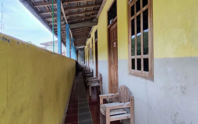 OYO 94016 Homestay Baronsari