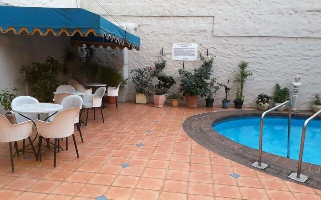 Parkview Hotel Suites