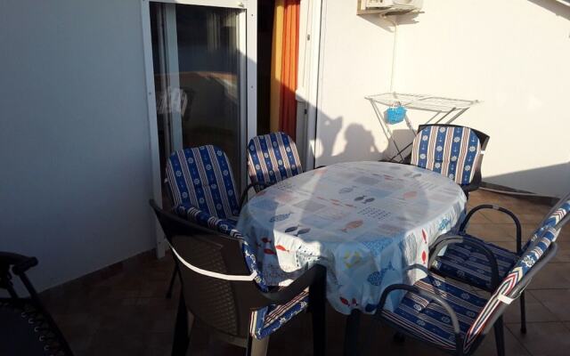 Frane - 20 m From Beach - A2
