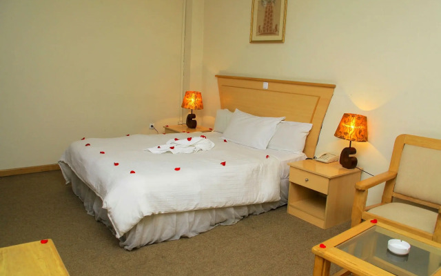 Axum Hotel Addis