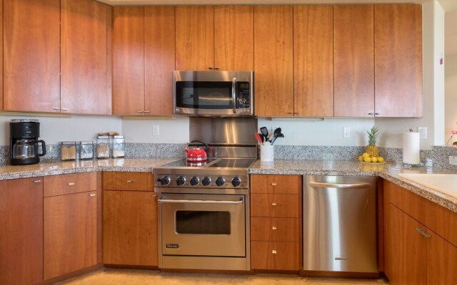 Hale Lolii 2 Bedrooms 2 Bathrooms Condo