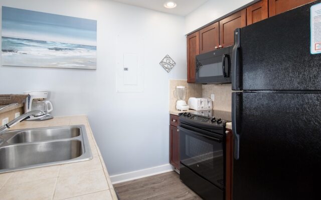 Luau II 6932 - flr9 - 1BR 1BA - (4)