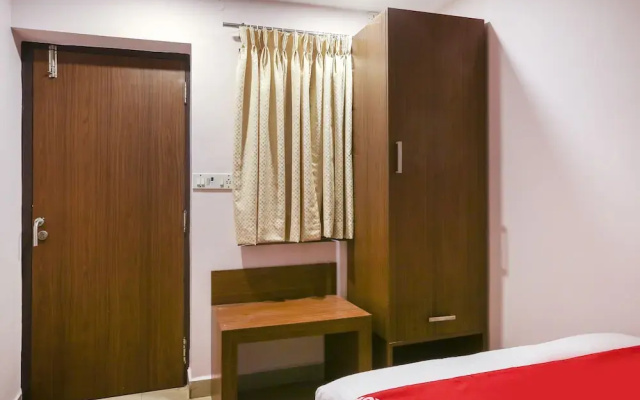 OYO 48277 Royal Kings Guest House