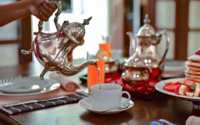 Seven Pillars. 39 Galle Fort