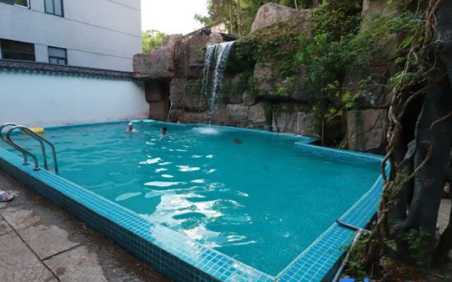 Jinyun Qiushan Banshe (Xiandu Scenic Spot)