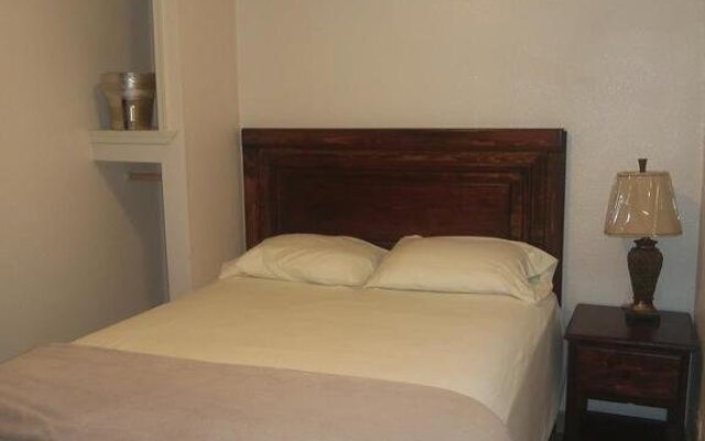Suites Leon Rojo