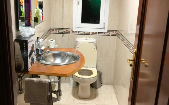 Luxurious 5 Bedroom Apartment in Moncloa-Aravaca