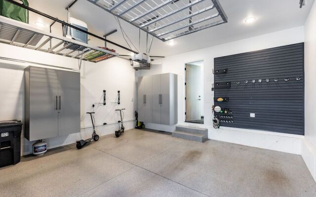 Modern Mountain Retreat