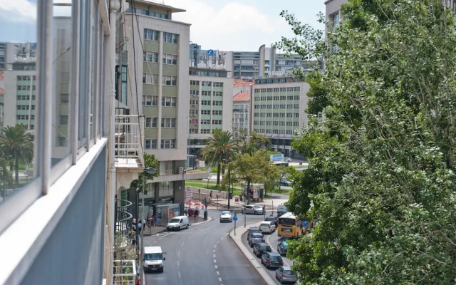 Prosecco Lifestyle in Lisbon by Misha s Place 4B