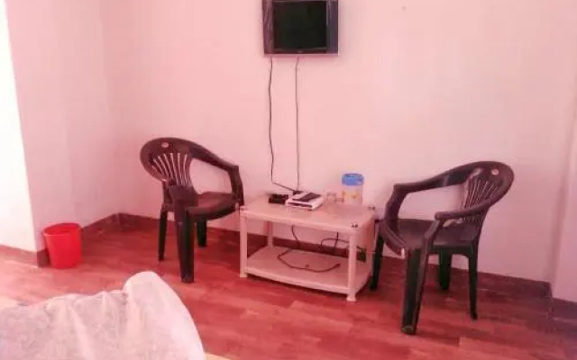 Pines and Peaks Hotel