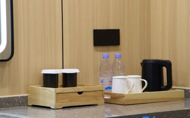 ALL IN Hotel (Yongning Park Wuyue Shopping)