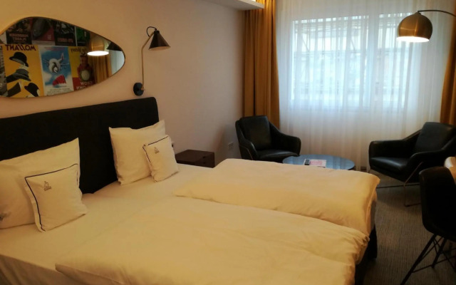 Hotel Empire